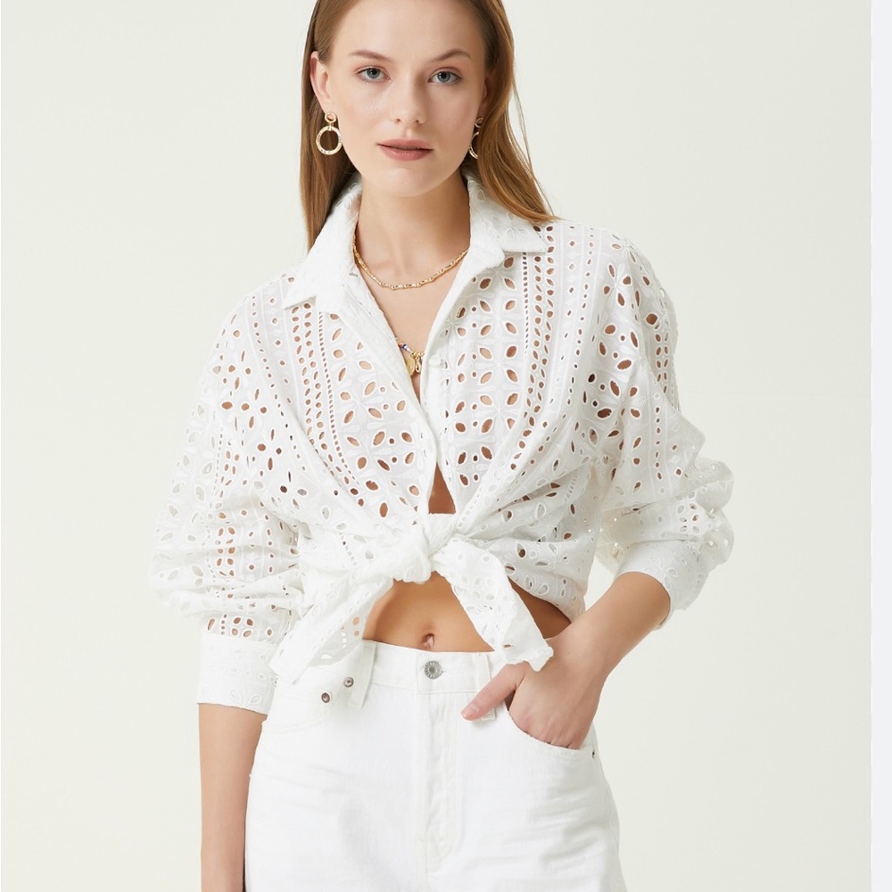 ZARA Embroidered Knotted Blouse - S - NWOT